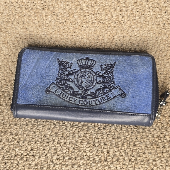 Juicy Couture Handbags - Vintage 2000's Y2K Blue Velvet Juicy Couture Wallet